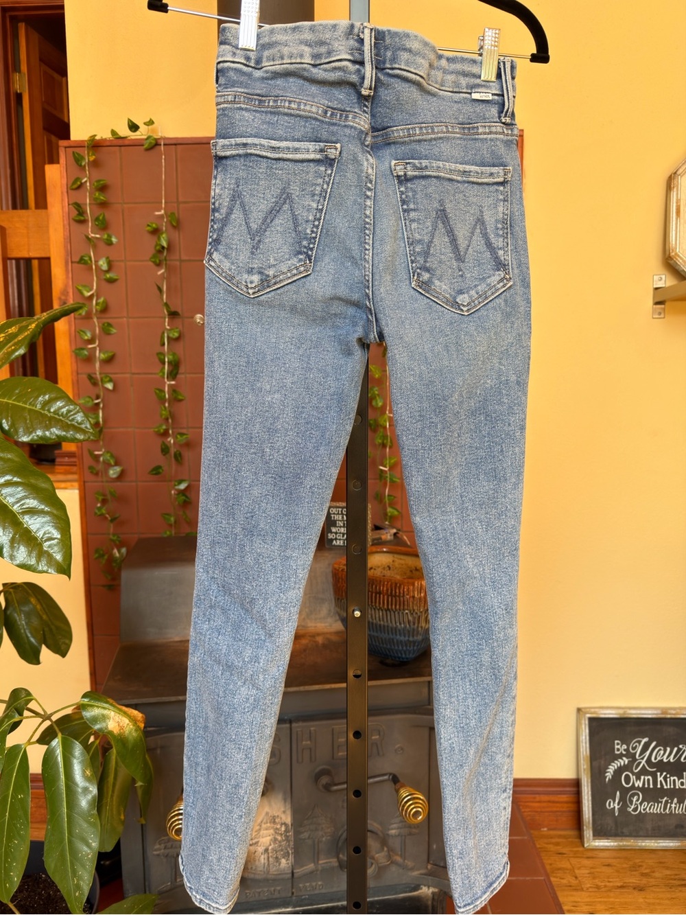 #364- MOTHER High Waisted Looker Ankle Jeans in Medium Blue - Picture 6 of 9